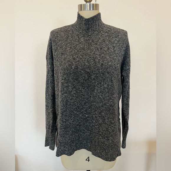 Elie Tahari Sweaters - Elie Tahari Dark Gray Oversized Sweater Mock Turtleneck in Women’s Small